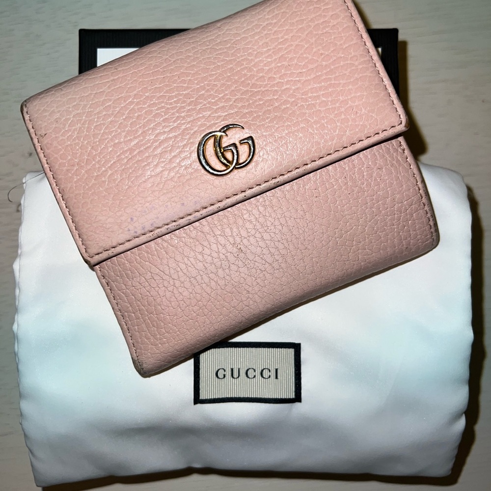 Gucci Light Pink Marmont Pebbled Tumbled Leather Trifold Wallet Authentic